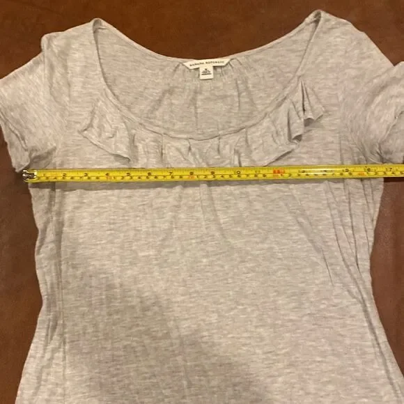 Banana Republic Women’s Short Sleeve Tshirt Ruffle Size Medium VGUC - Picture 7 of 8
